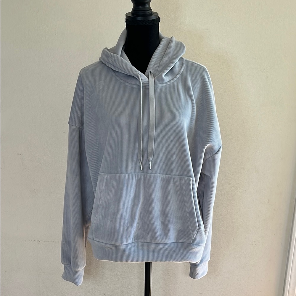 Yogalicious Gray Pullover Hoodie Sweatshirt